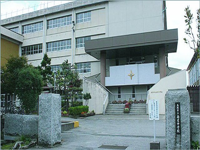 コーポ清水2号館 高岡市立南星中学校