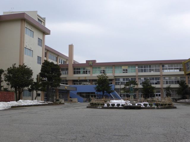 コーポ清水2号館 高岡市立博労小学校