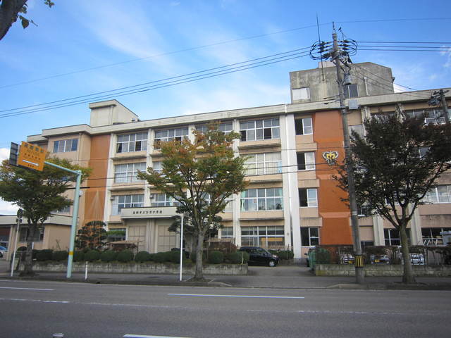 パルマローザ 高岡市立芳野中学校
