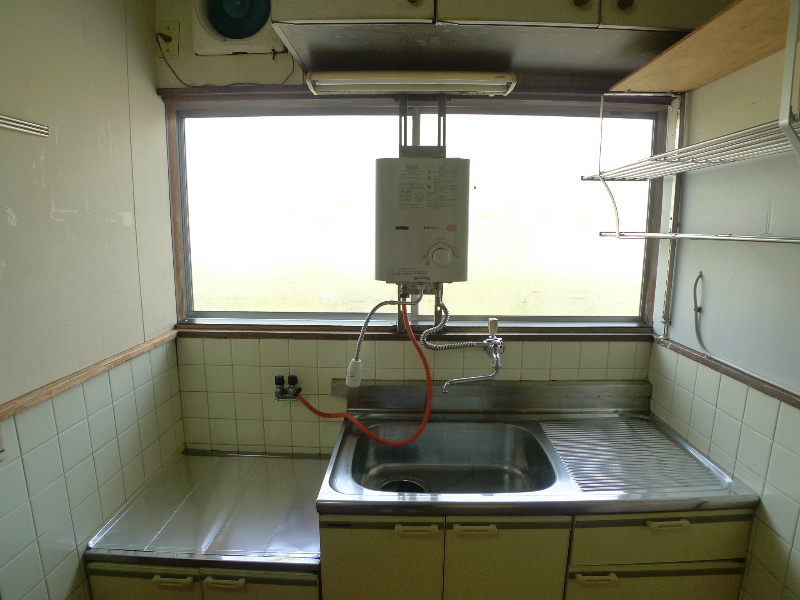 砺波アパート 給湯器付き