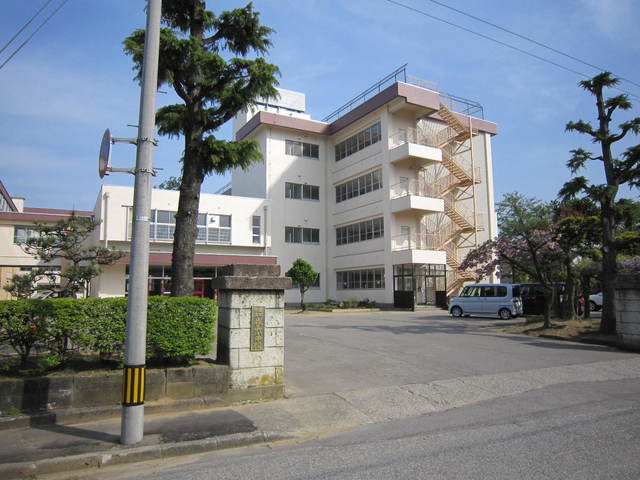 ハイム五福 高岡市立成美小学校